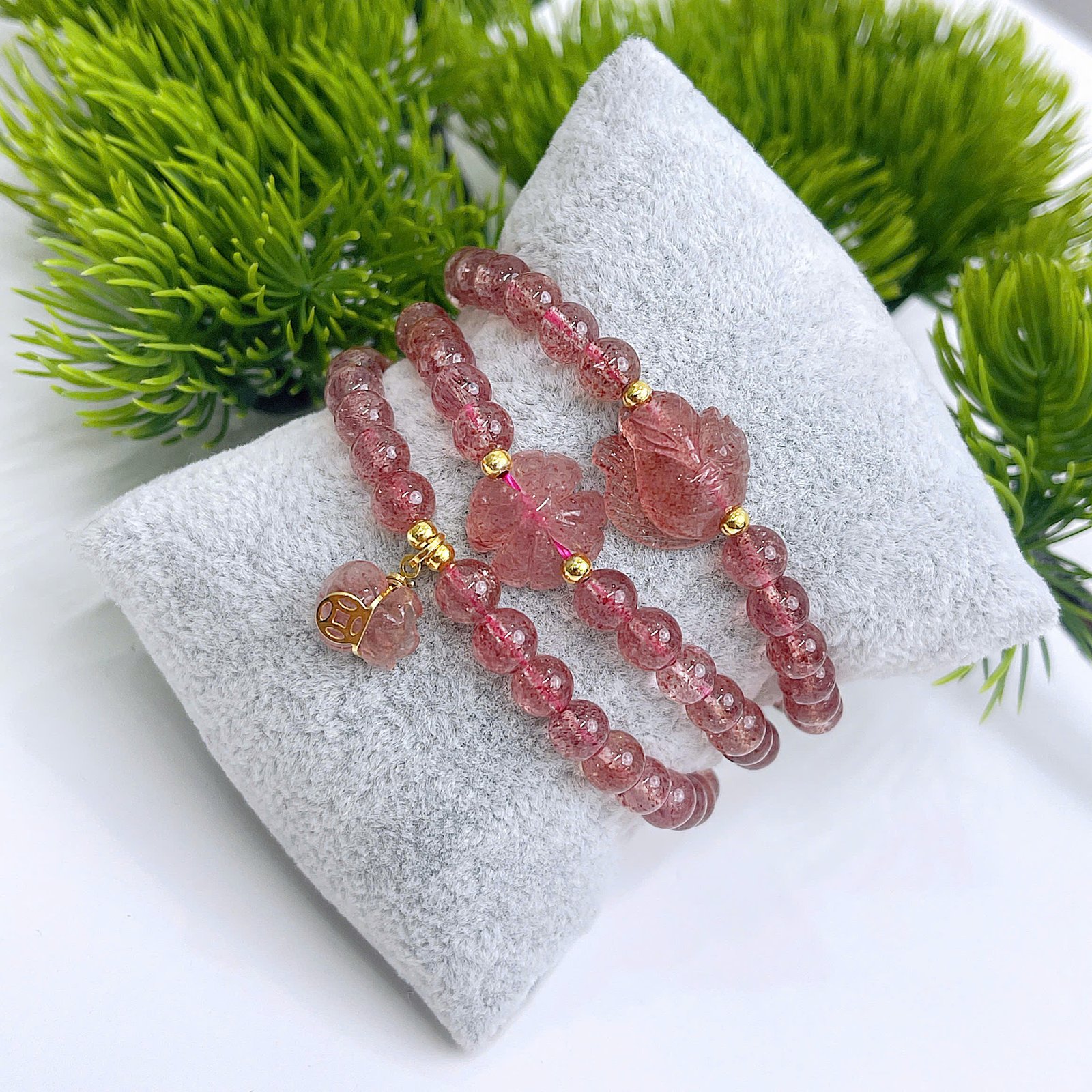 Chuỗi Quấn 3 Vòng Tay Thạch Anh Dâu Tây Mix Charm Bạc Túi Tiền Hồ Ly Cỏ 4 Lá, May Mắn Tài Lộc